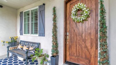 Add Color and Design to Your Porch With Carpet